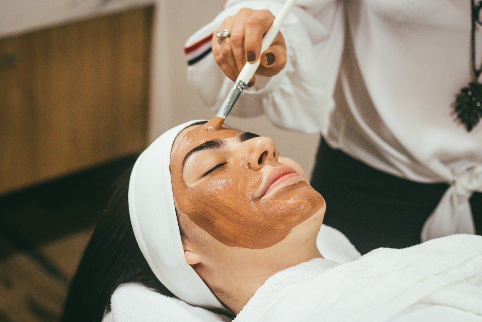 Cilt Yenileme – By Nur Rana Klinik, Karatay/Konya